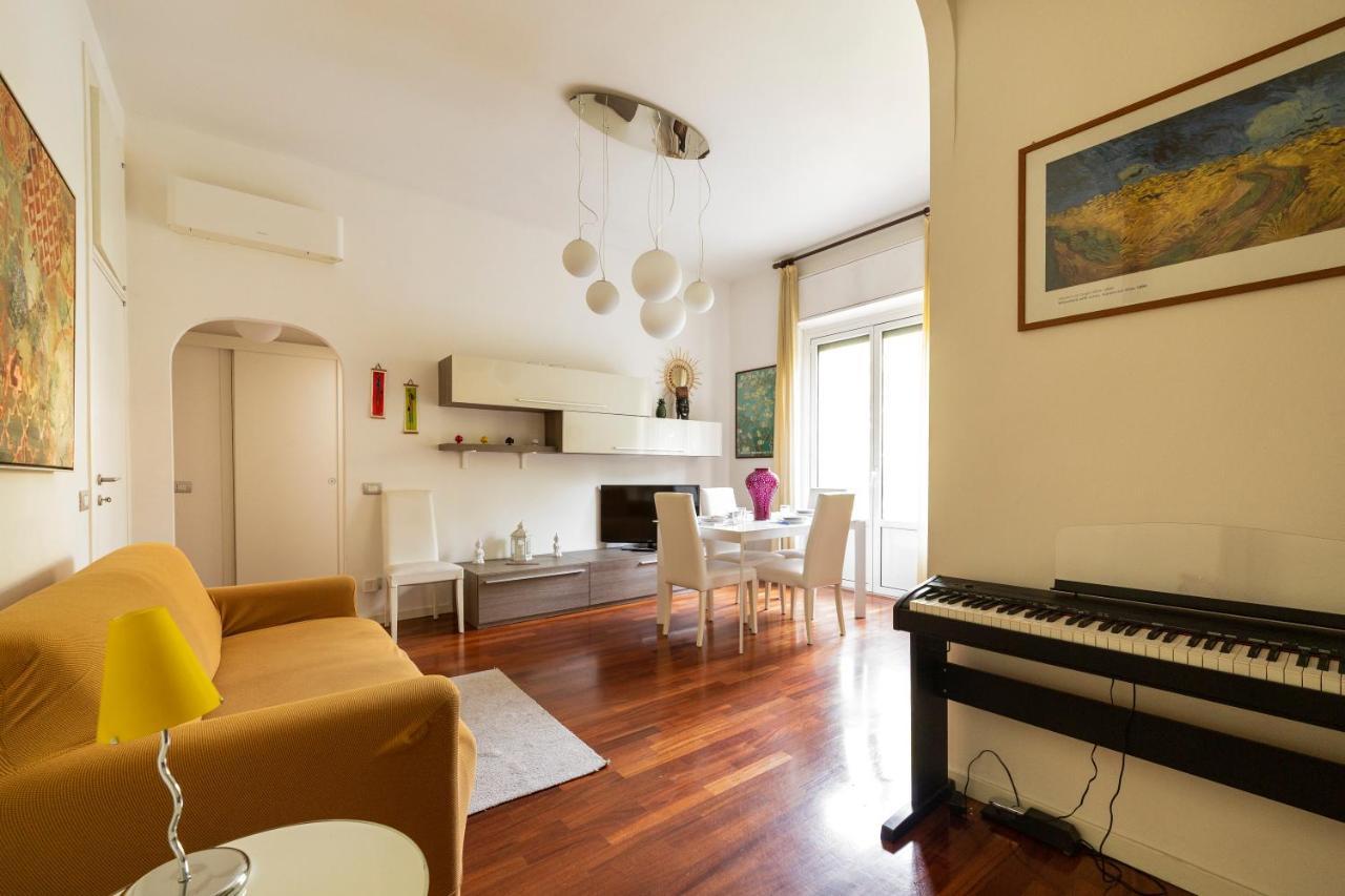 Calvairate Balcony Apartment