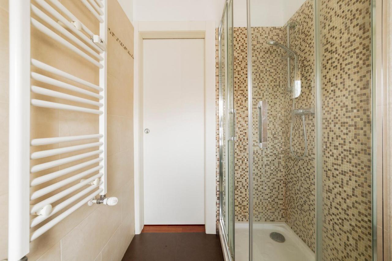 Calvairate Balcony Apartment *